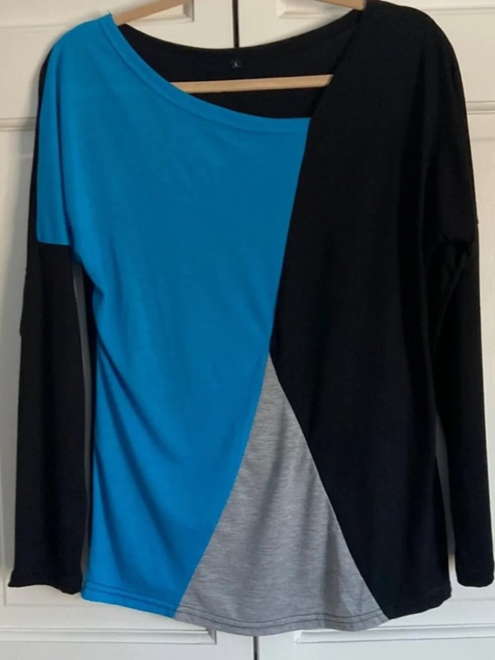EUC Women’s Blue Black Gray Colorblock Long Sleeve Top Sz L